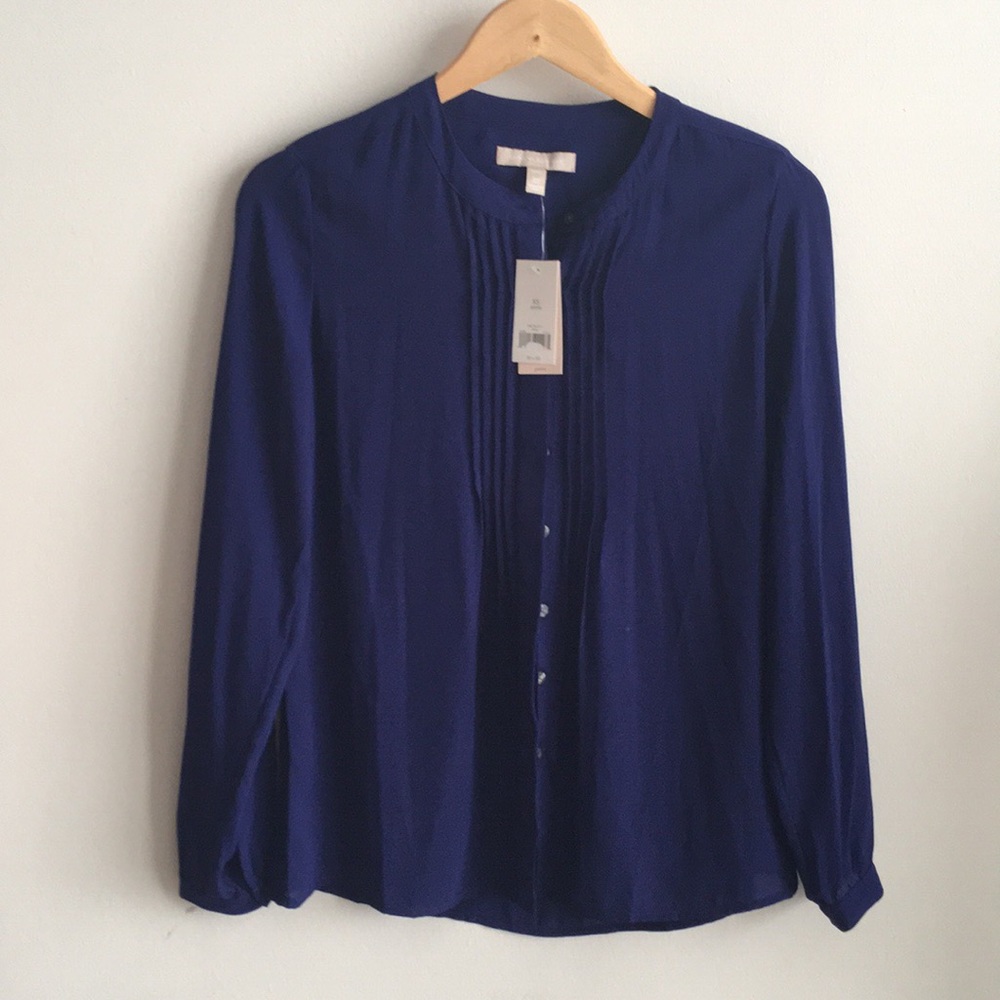 Banana Republic Petite Pleated Front Button Down